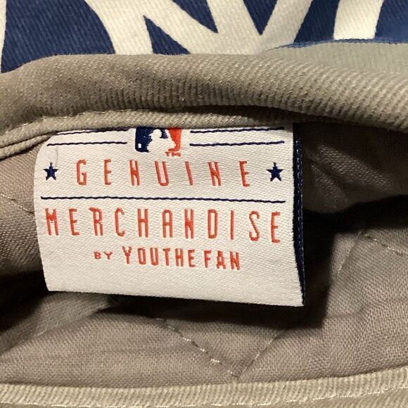 NWT NY YANKEES MLB #1 Oven Mitt. Officially licensed. Baseball Fan club - Picture 4 of 5